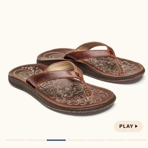 OluKai Paniolo Tooled Brown Leather Flip Flops 😍
